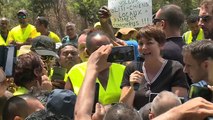Annick Girardin tente d'apaiser les Gilets Jaunes à la Réunion