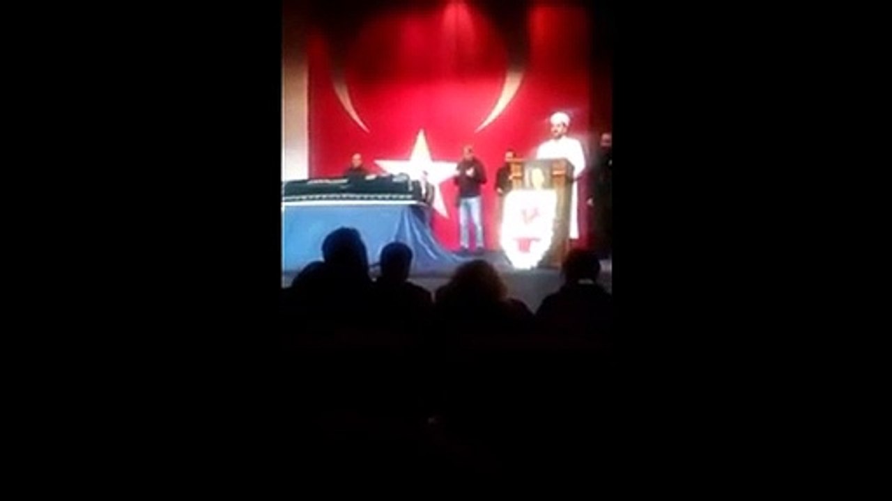 Uğur Kıvılcım... SON YOLCULUĞUNA GÖRKEMLİ UĞURLAMA!