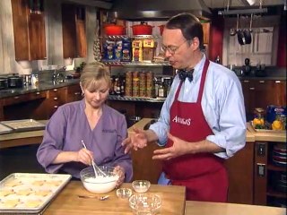 Americas Test Kitchen - S05E23 - Holiday Cookies