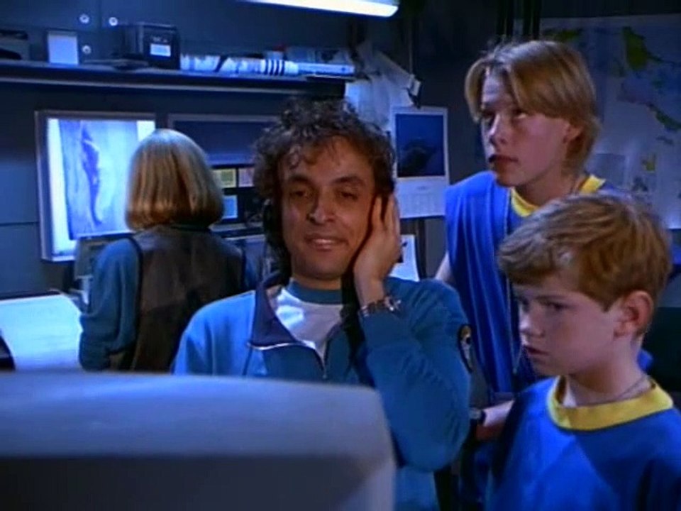 Ocean Girl - Seasons 1 - P06 - Property Developers [FilmHD]