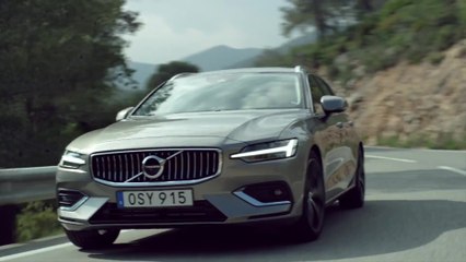 Volvo Cars driving