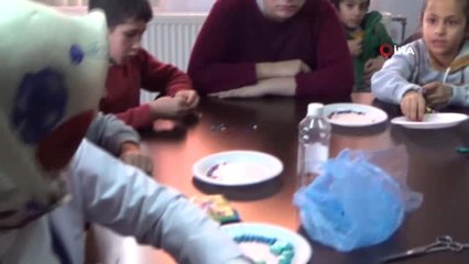 Engellilerin Yaptığı Takılar Beğeni Kazandı