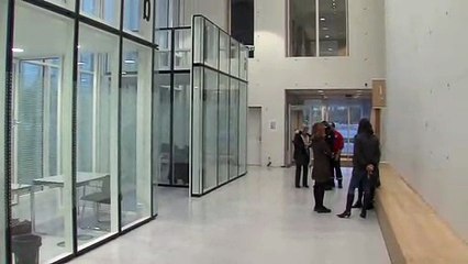 Les salles dédiées aux avocats et leurs clients vues par François Déléna.