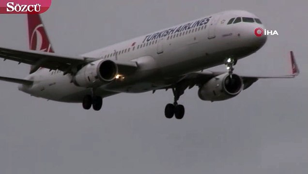 Etkili olan fırtına uçaklara zor anlar yaşattı