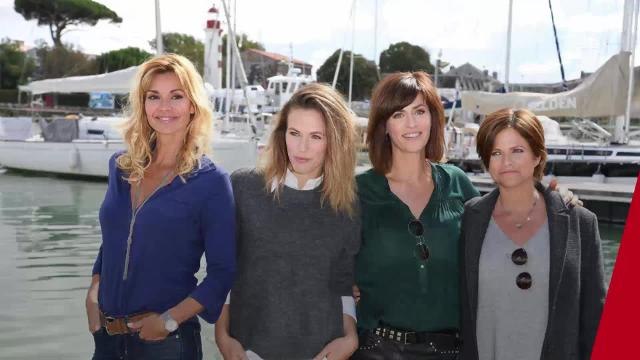 PHOTOS. Charlotte Valandrey fête ses 50 ans : retour sur la vie de la comédienne marquée par la maladie et l'espoir