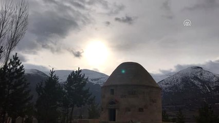 Türk Destanı "Dede Korkut"Un Unesco Listesine Girmesi Sevinçle Karşılandı