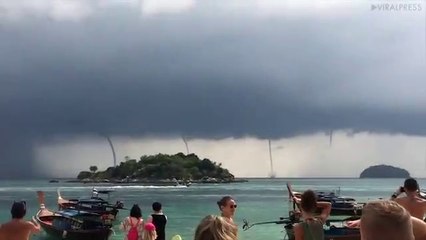 4 trombes marines apparaissent en même temps en Thaïlande... Du jamais vu