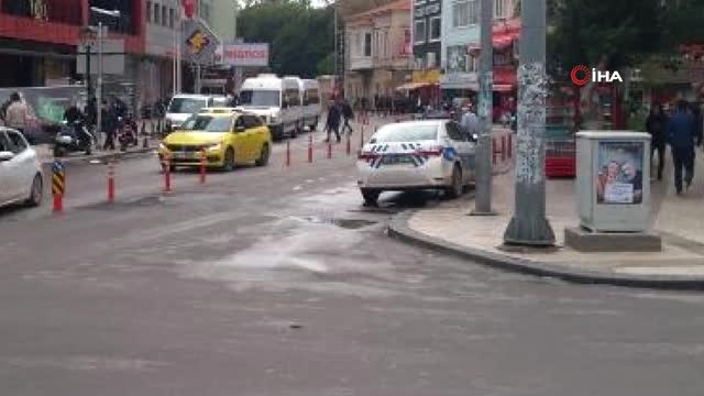 Trafik Polisine Trafik Cezası... Emniyetten Kaldırıma Park Eden Resmi Trafik Aracı Açıklaması