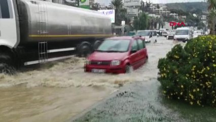 Bodrum Sağanak Yağış Sele Döndü