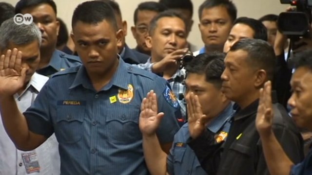 Policiais são condenados por assassinato na política antidrogas de Duterte