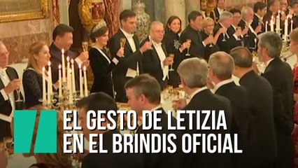 El comentadísimo gesto de Letizia durante este brindis oficial
