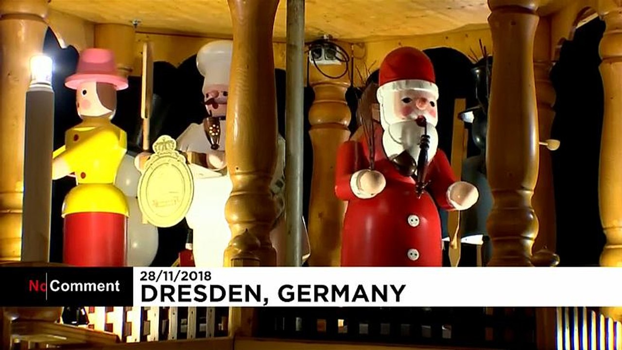 Dresden opens its famous Christmas market
