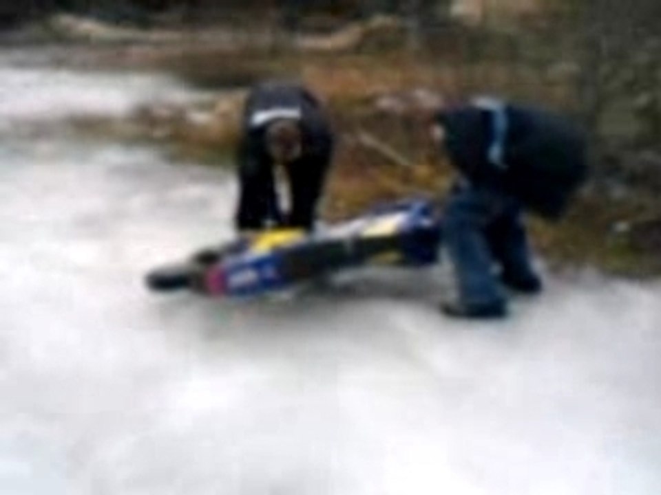 Moi en Moto a Glace ^^
