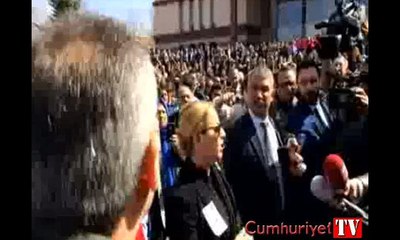 Üniversitede öldürülen 4 kişinin cenazesinde "rektör istifa!" sesleri