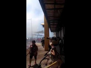 Incêndio atinge barracas na orla de Pajuçara