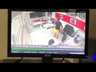 Vídeo mostra furto de celular dentro de concessionária em Maceió