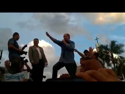 Ciro Gomes xinga Bolsonaro durante discurso