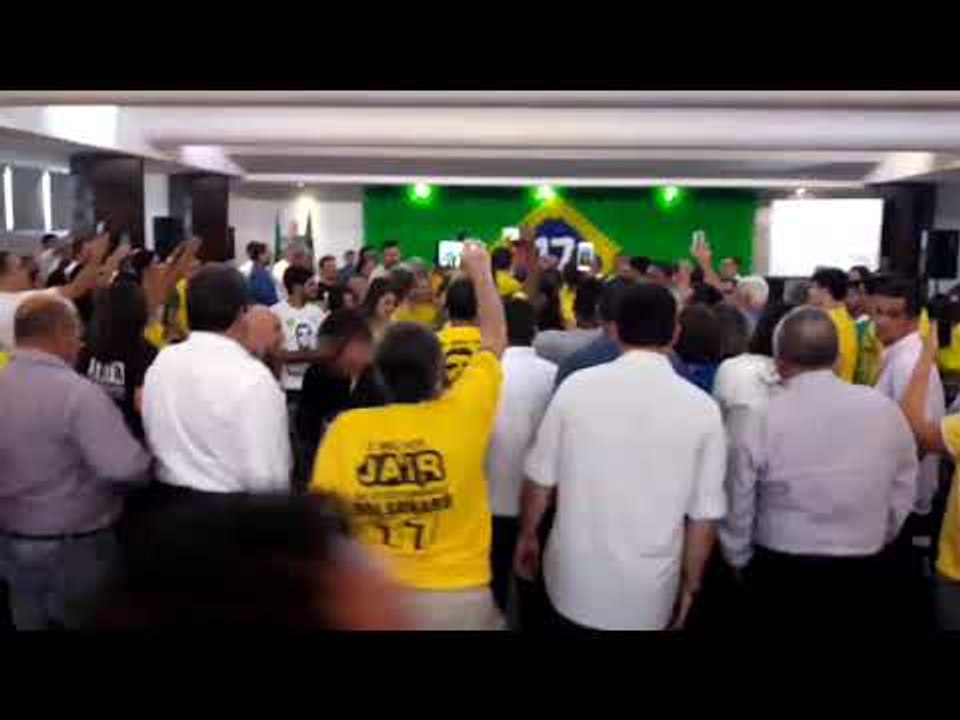 Magno Malta durante coletiva em Maceió