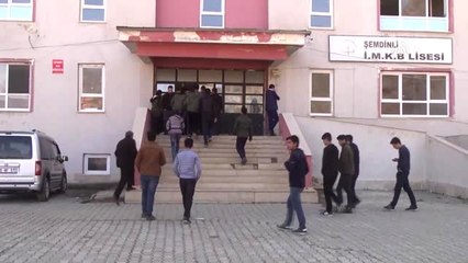 Şemdinli'de Öğrencilere Kitap Seti