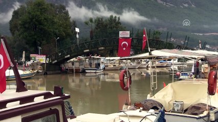 Kadın Azmağı Deresi'nin rengi değişti - MUĞLA