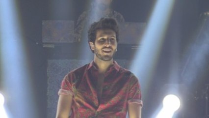 Cantautor colombiano Sebastián Yatra revuelve corazones en concierto de Quito