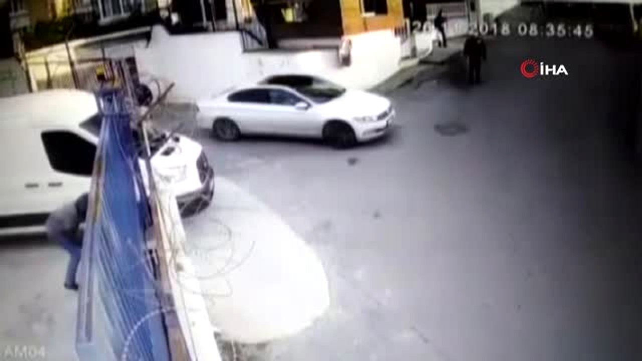 İstanbul'da Hırsızların Ölümüne Kaçışı Kamerada