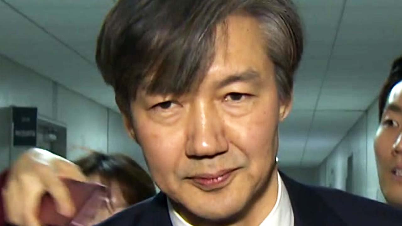靑, 잇단 기강 해이 논란에 '곤혹'...野 "조국 사퇴" / YTN