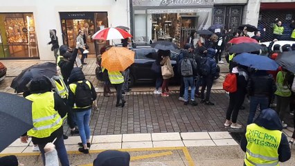 Manifestation des Gilets jaunes et des lycéens à Lons