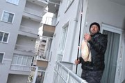 Edirne'de Oltayla Ekmek Alan Apartman Sakini: Aklıma Çaresizlikten Geldi