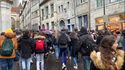 Besançon Lycéens dans la rue