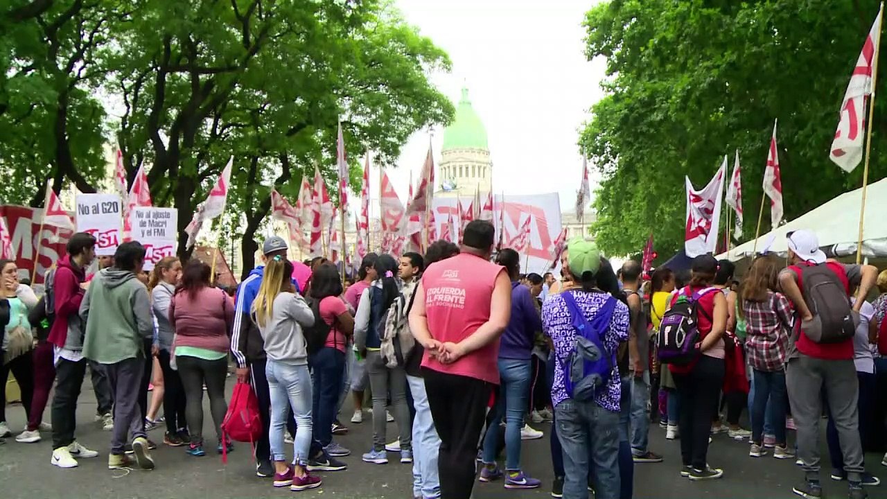Des militants protestent contre le G20 en Argentine
