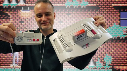 Unboxing y juegos de Amstrad GX4000