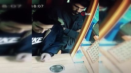 Siverek’te hırsızlık olaylarına karışan 4 kişi gözaltına alındı...Hırsızlık anları kamerada