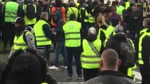 Les gilets jaunes à Bruxelles: premiers affrontements avec la police