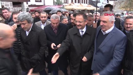 Ak Partili Özhaseki, Cuma Namazını Ankara Hacı Bayram Camii'nde Kıldı