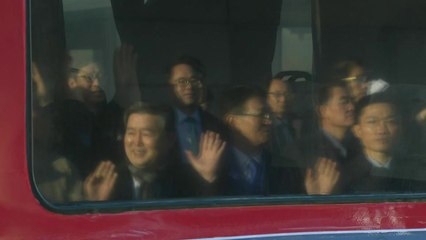 '철마' 10년 만에 北으로...2,600km 대장정 돌입 / YTN