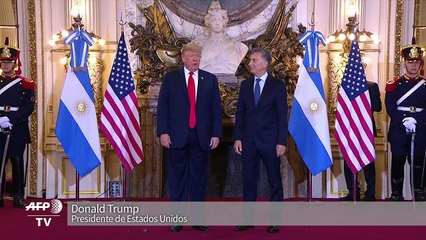 Trump se reúne con Macri y rinde homenaje a su padre