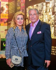 زوجة مصطفى فهمي تكشف الوجه الآخر له وتتحدث عن معاناتها مع تصرفاته!