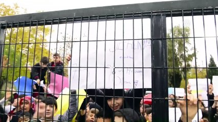 Müdür yardımcısının öğrencilere şiddet uyguladığı iddiası - İZMİR