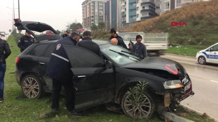 Hatay Yolda Otomobillerden Birbirlerine Ateş Açtılar 4 Yaralı