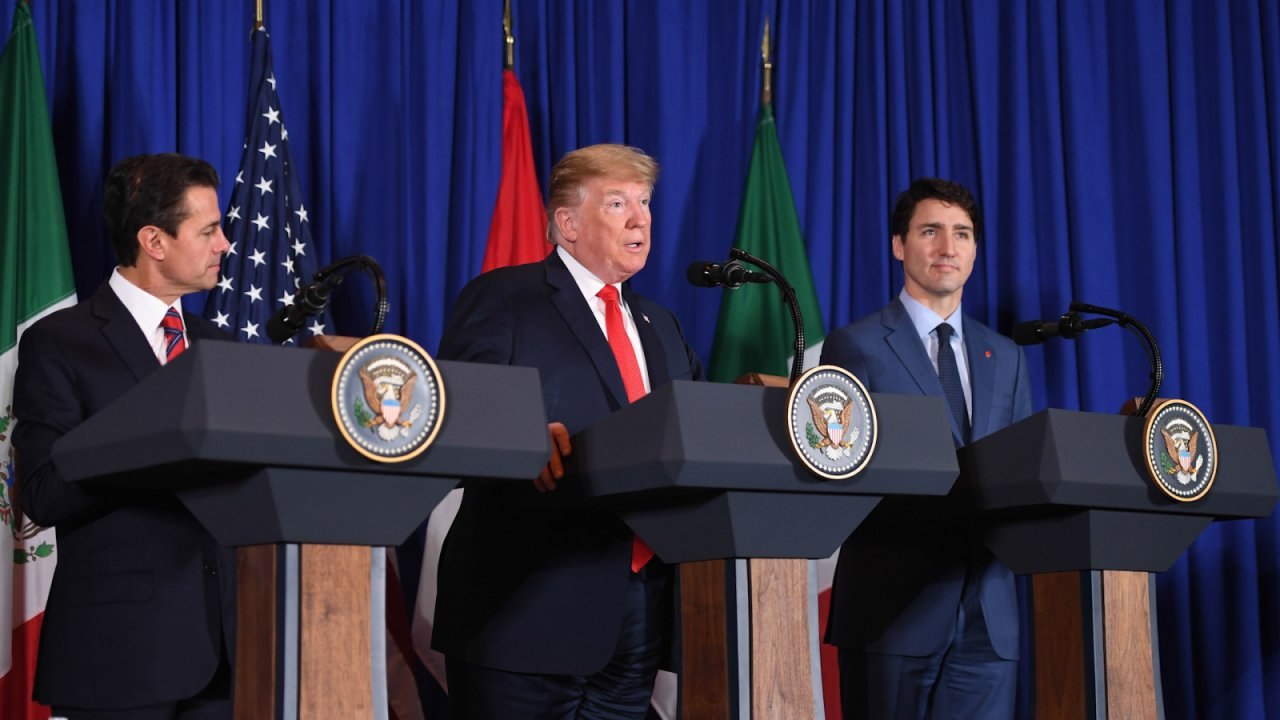 Trump Admits To Trading 'Barbs' With Mexico, Ca...