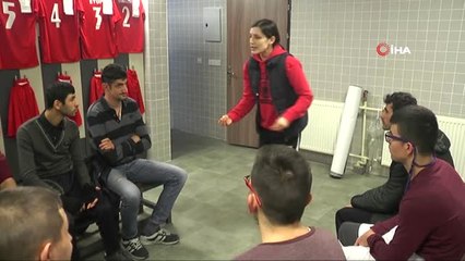 Gaziosmanpaşa'da 'Engelsiz' Futsal Maçı Renkli Görüntülere Sahne Oldu