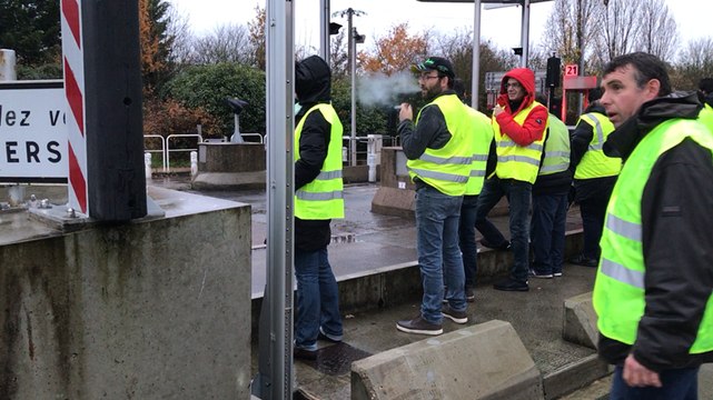 Samedi, environ 250 gilets jaunes se sont relayés sur les trois points de péage de l’A11