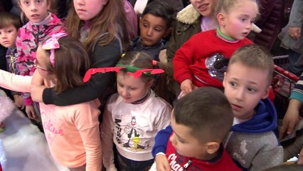 Ora News - Megatek ndez pemën, 17 mijë dhurata gjatë muajit dhjetor