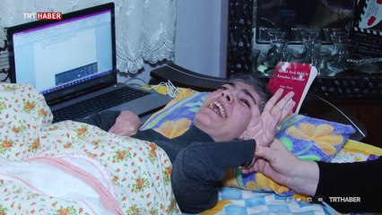 Rukiye'nin tek parmağıyla yazdığı kitabı yok sattı