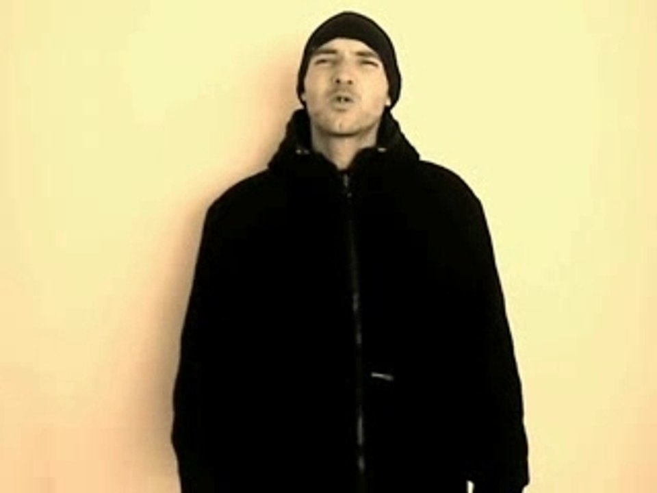 NIMES  CLIP TRENTE 8 SYLVER STOWN