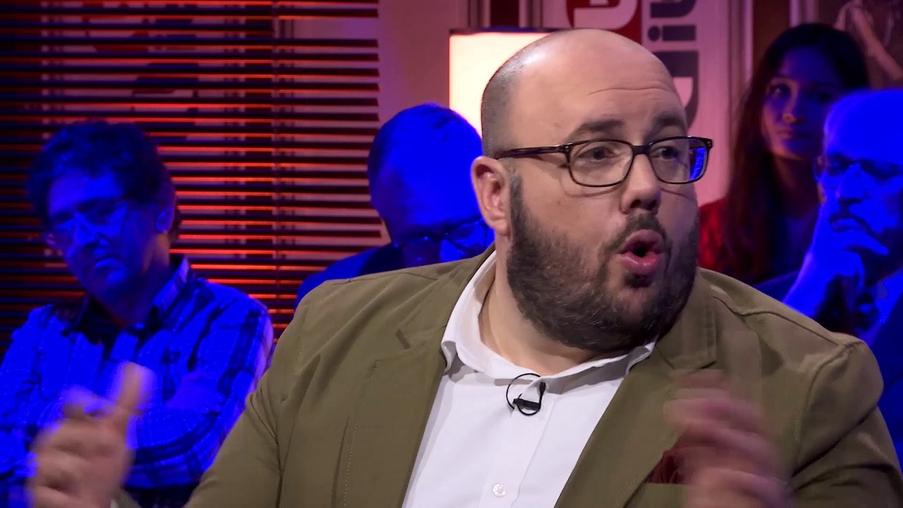 Extrait n°4 de Bistro Libertés avec Philippe Vardon qui bastonne encore sur Macron