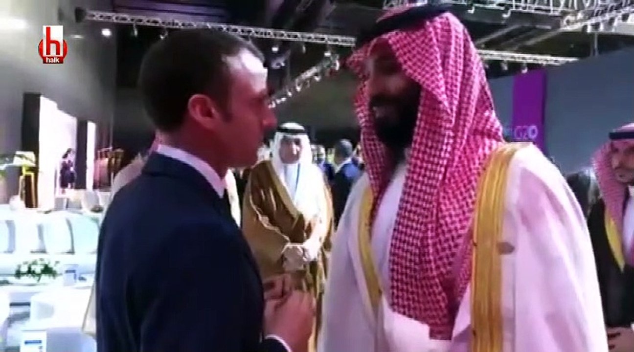 Selman ve Macron fısıldaşarak konuştu: Endişeliyim!