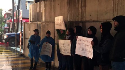 Mulheres de caravana migrante em greve de fome