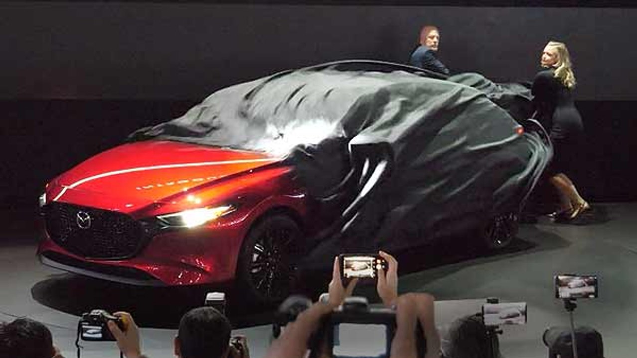 ALL NEW MAZDA 3 auf der LA Autoshow 2018